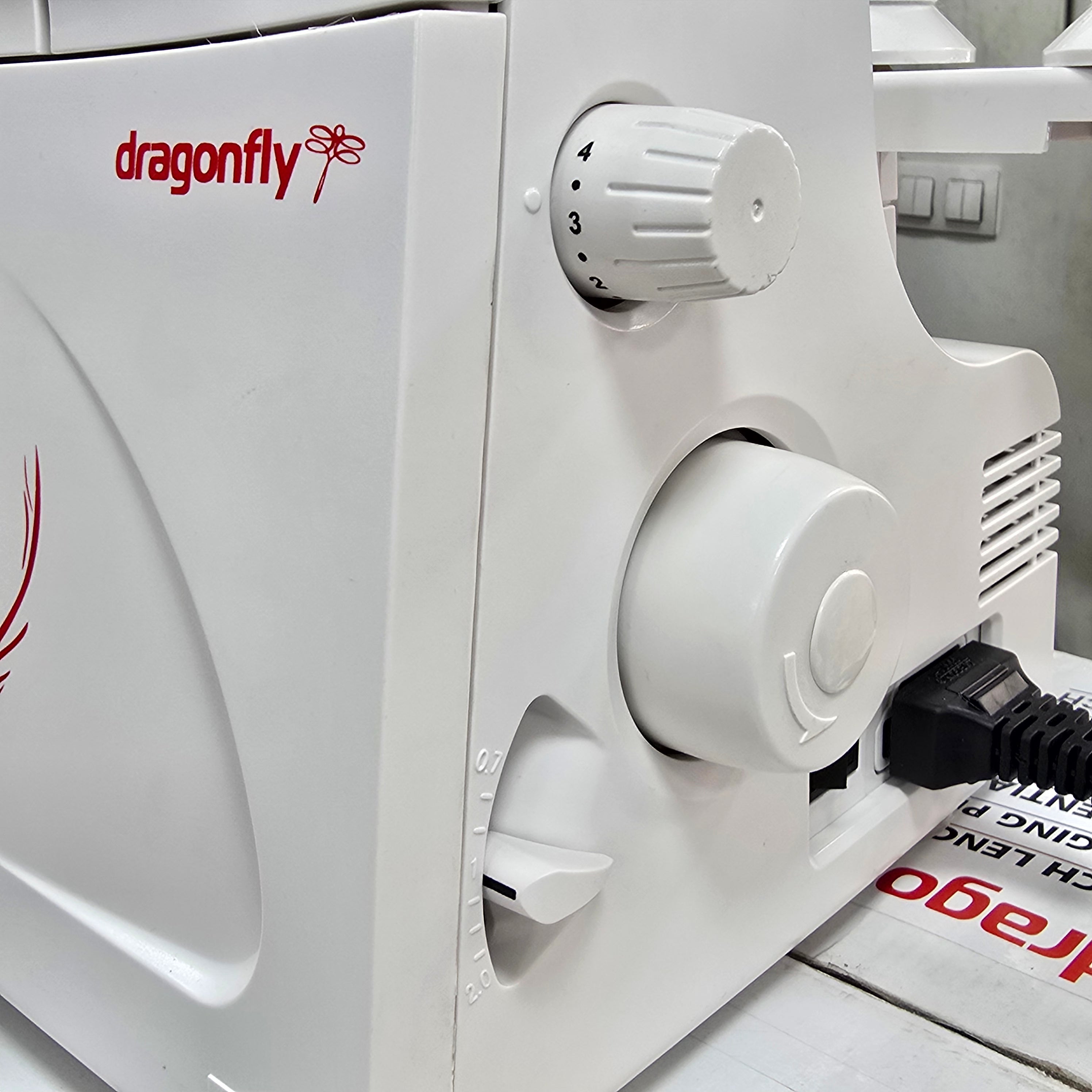 DRAGONFLY SURJET 4 FIL